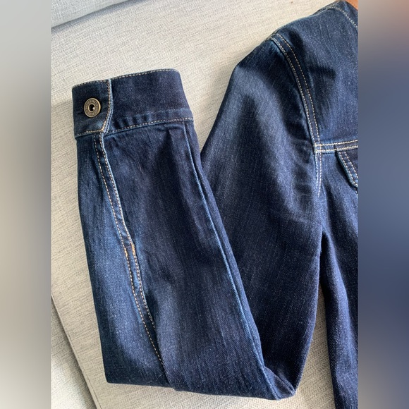 Ralph Lauren denim jacket in dark wash with faux leather trim around the collar. - Picture 8 of 10